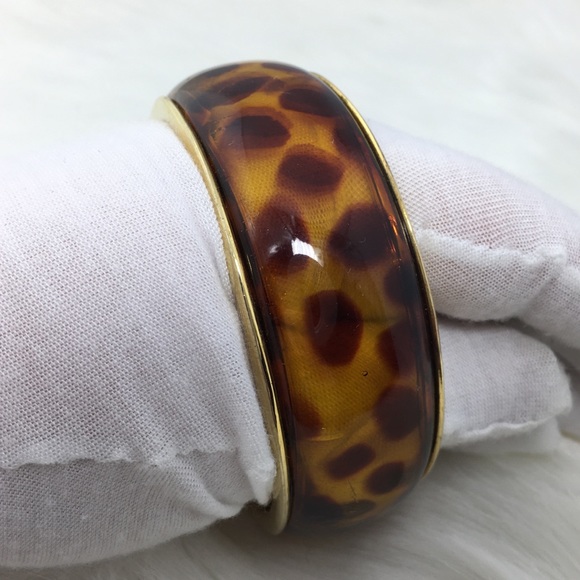 Vintage Leopard Print Lucite Bangle - Picture 2 of 6